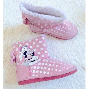 Minnie Mouse toddler boots